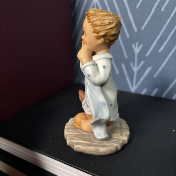 Vintage Hummel "Tuck Me In" Figurine by Goebel 2002 BH205 Great Nursery Decor - Picture 5 of 12